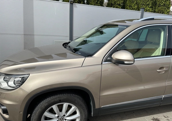 Volkswagen Tiguan cena 59000 przebieg: 178000, rok produkcji 2013 z Strzelin małe 379